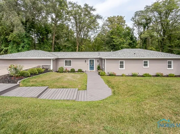 5916 Weckerly Rd, Whitehouse, OH 43571