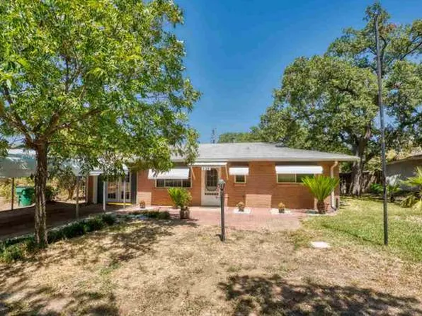 438 South Dr, Kingsland, TX 78639