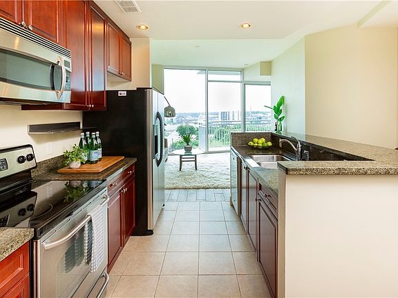 5th image of 301 Virginia St #U1212