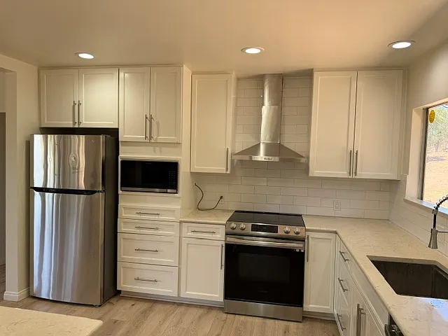 15077 Adams Dr — Photo 11