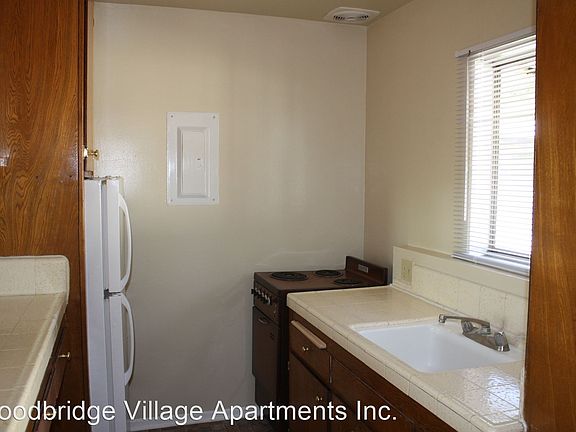 5th image of 1948 N Marianna Ave APT 208