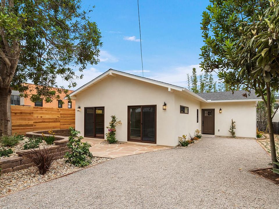 Front of the house with parking for 2 cars