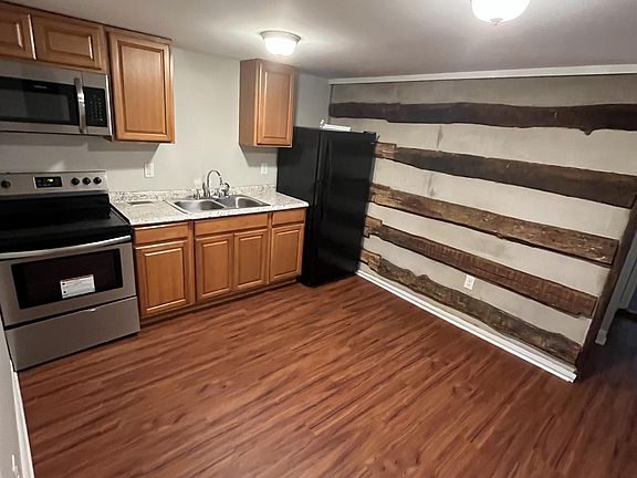 4th image of 710 S Cameron St #1
