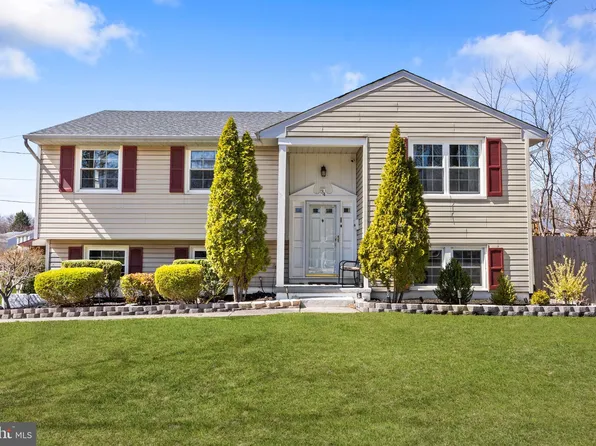 34 Overhill Rd, Stratford, NJ 08084
