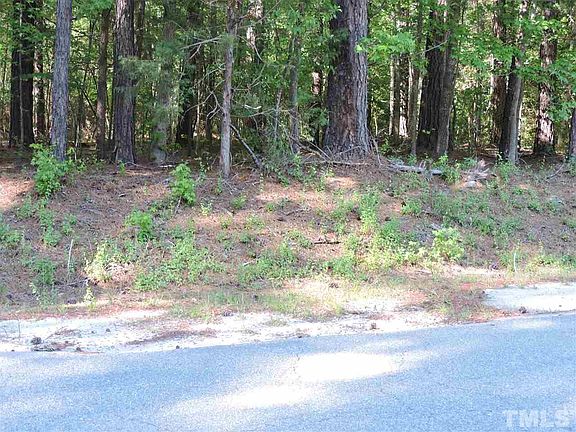 3rd image of 101 Ute Ln