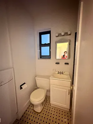 Rented by Urban Real Estate Property Group Inc | media 3