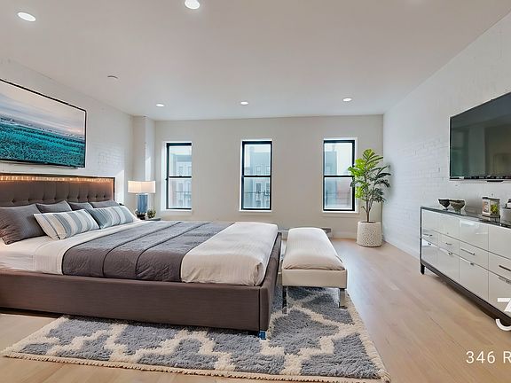 3rd image of 341 Lenox Ave #4