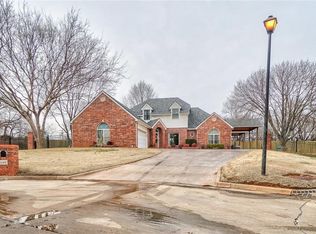 1107 Quail Holw, Shawnee, OK 74804