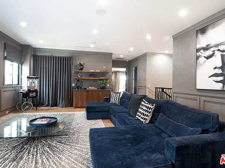 418 N Poinsettia Pl — Photo 34