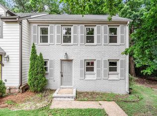 3260 Overton Manor Dr, Vestavia, AL 35243