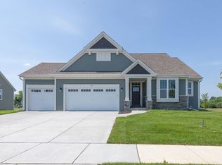 1345 Bluestem Trl, Oconomowoc, WI 53066