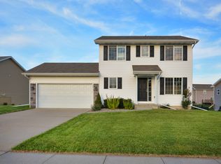 4011 NE Trilein Dr, Ankeny, IA 50021