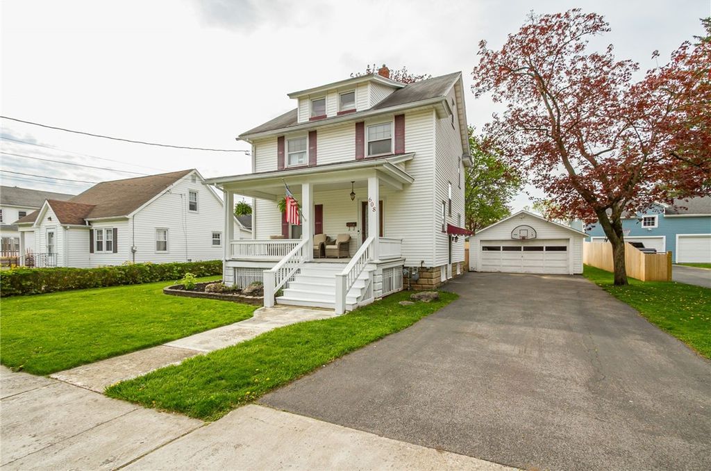608 Davis Dr, Newark, NY - View 3