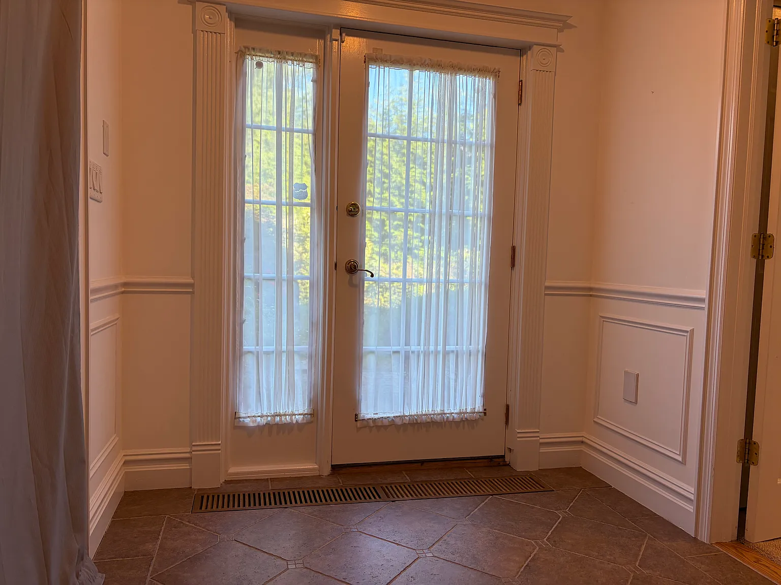 Bellwood Dr, New City — Photo 2