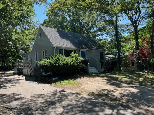 139 Madison Street, Mastic, NY 11950