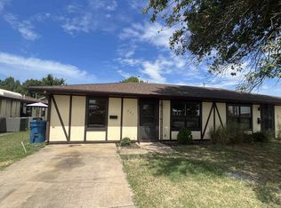 423-427 W Elk St, Carthage, MO 64836
