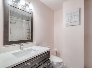 7157 Danton Prom Promenade, Mississauga, ON L5N5P3