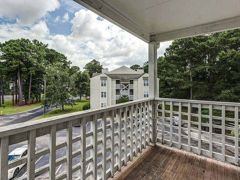 Bluff Ridge — Photo 20