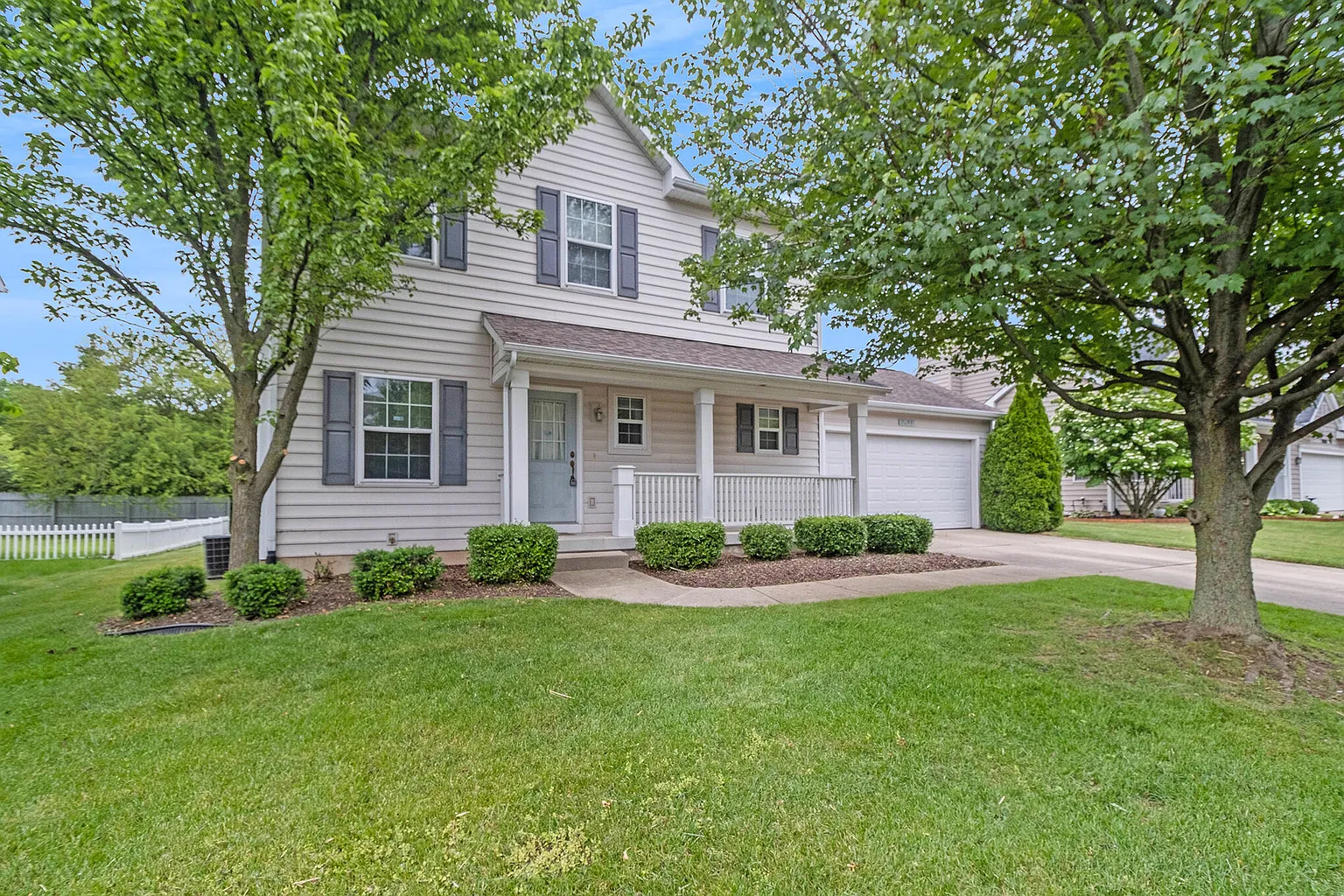 7098 Bolingbrook Dr photo 1