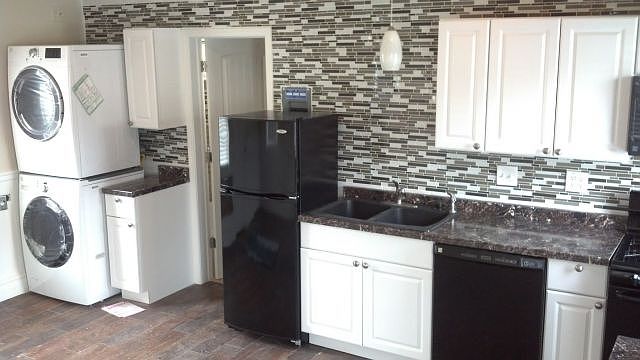 1st image of 2316 6th Ave N APT 19