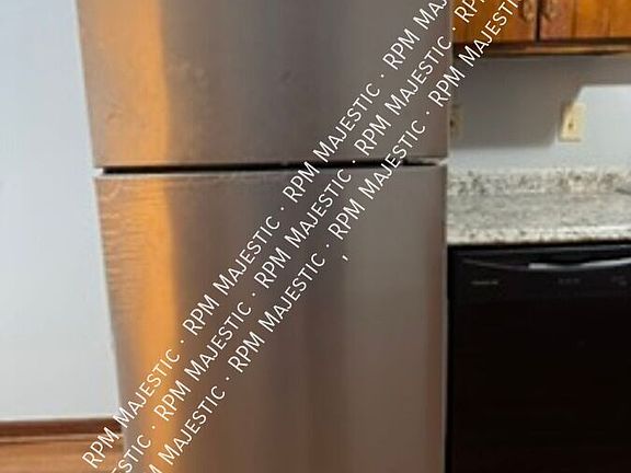 5th image of 203 Toby Springs Ln