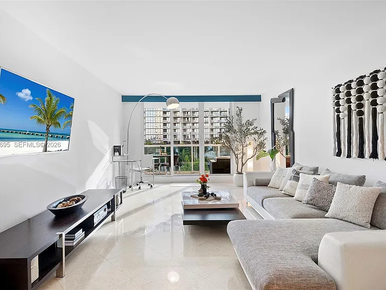 2301 Collins Ave #408 — Photo 50