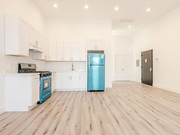 5th image of 316 Fulton Ave #6