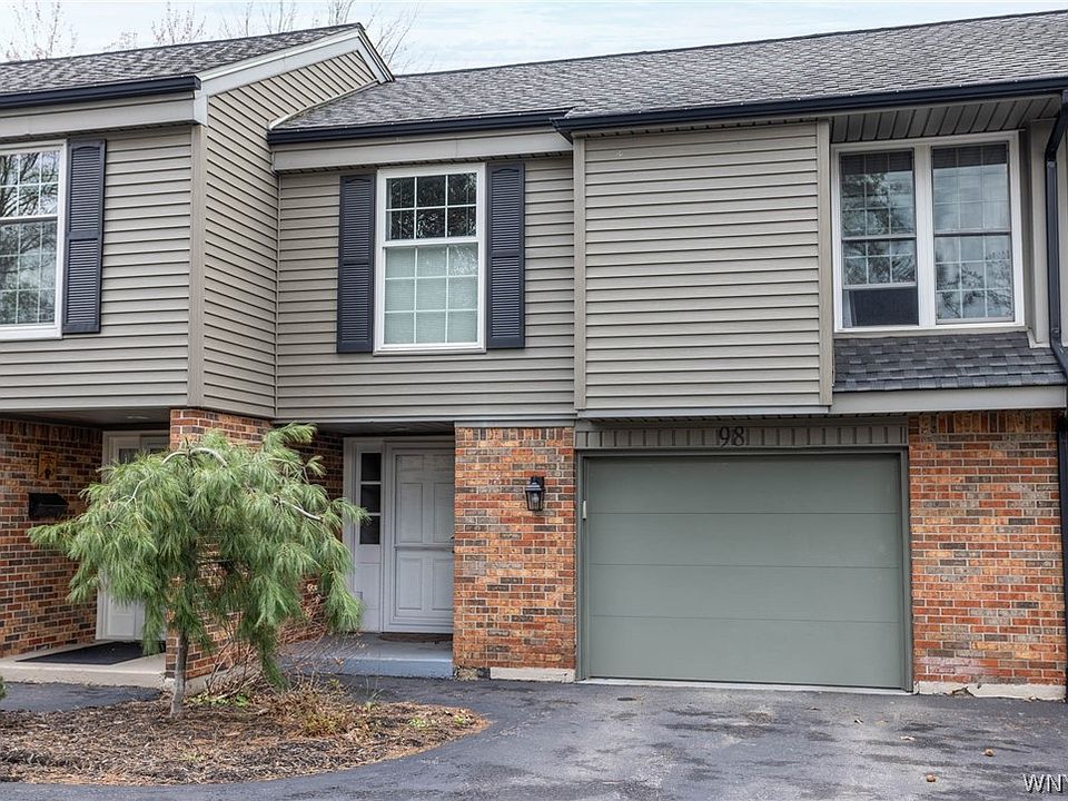 1st image of 98 Bridle Path