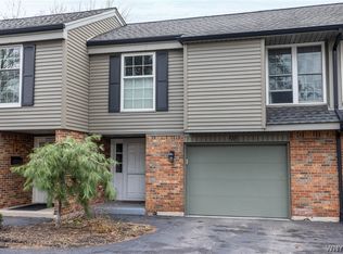 98 Bridle Path, Orchard Park, NY 14127