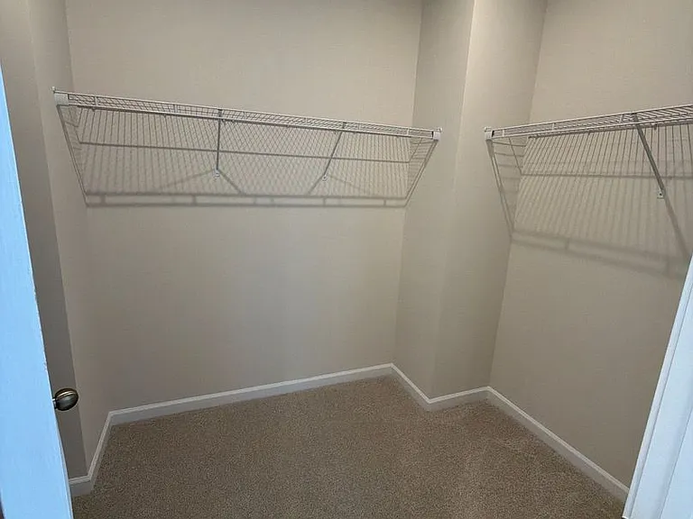 4623 Swan Meadow Ln — Photo 13