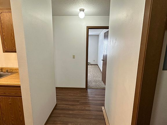 3rd image of 2300 S Sycamore Ave #18