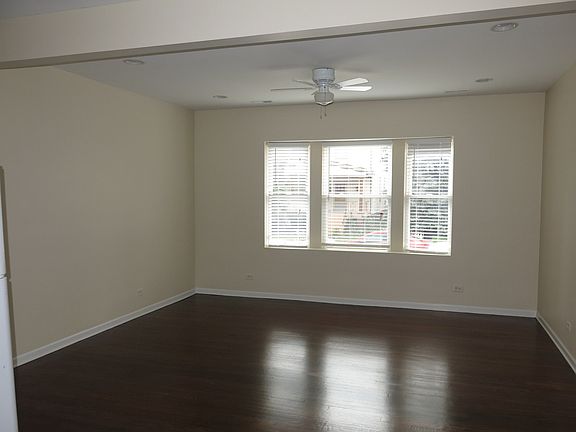 3rd image of 4130 W Henderson St #1W