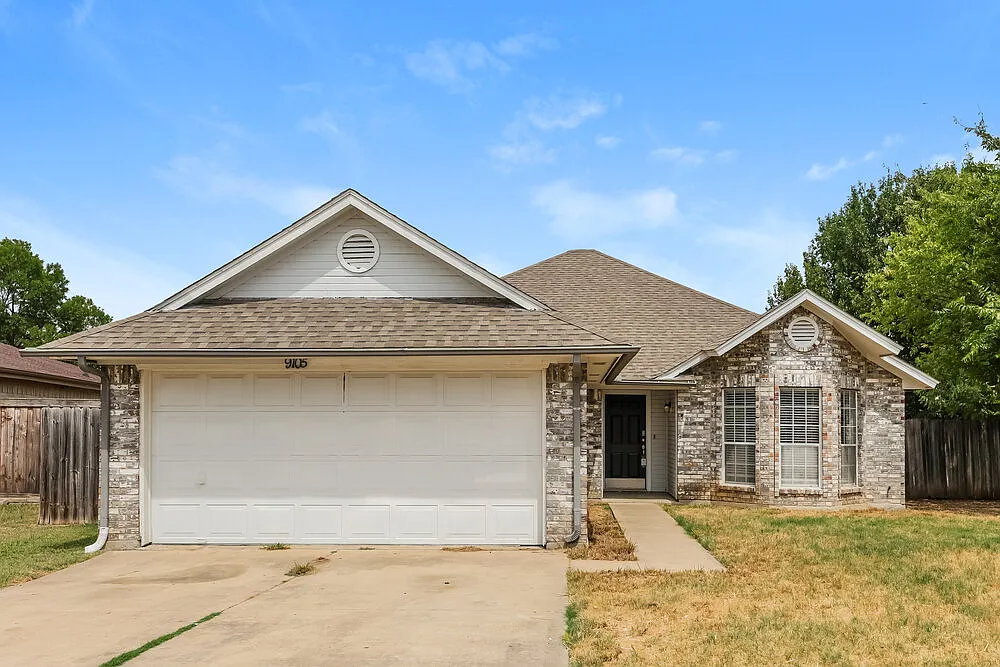 3 bed, 2.0 bath, 1508 sqft, $2,005 — Photo 1