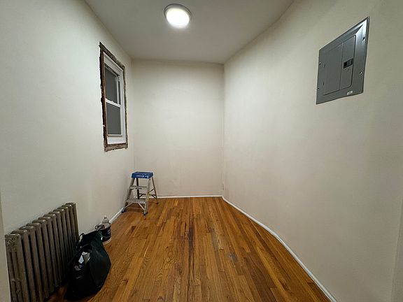 5th image of 1604 1st Ave #5T