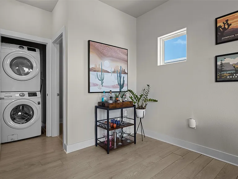 2900 Pither Ln #295C — Photo 30
