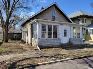 416 Henrietta St, Pekin, IL 61554