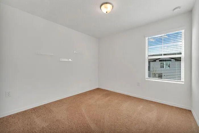 840 Grandin St — Photo 15