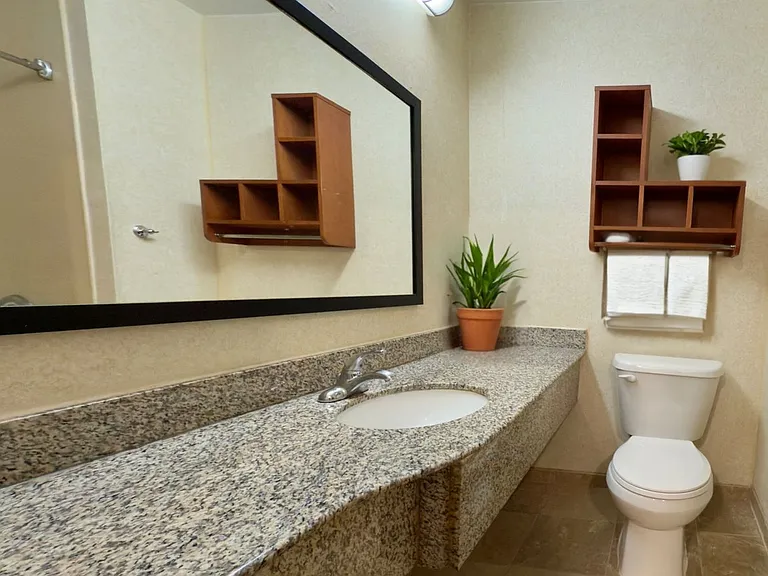 Ski Town Apartments — Photo 49