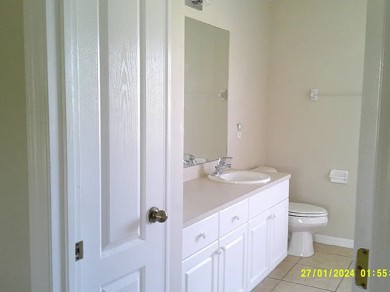 2718 SW 3rd Ln — Photo 14