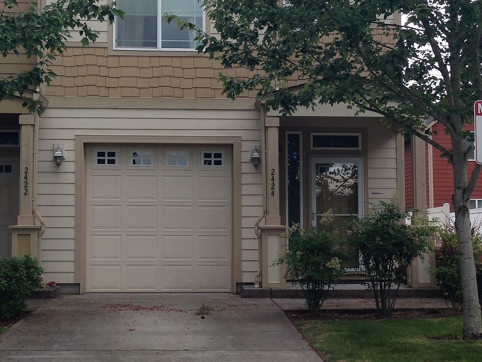 1st image of 2424 NE 114th Ct