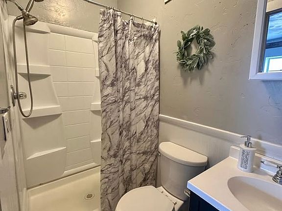 2nd image of 529 Colorado Ave #101