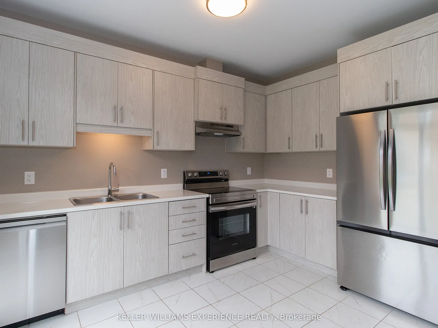 3 bed, $2,600 — Photo 4