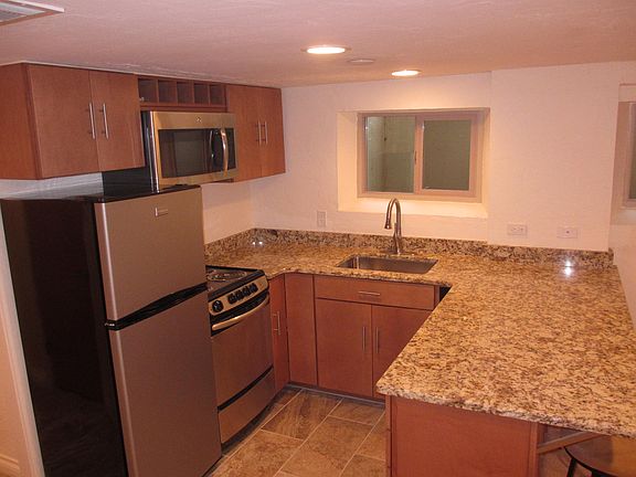 4th image of 504 S Franklin St #504