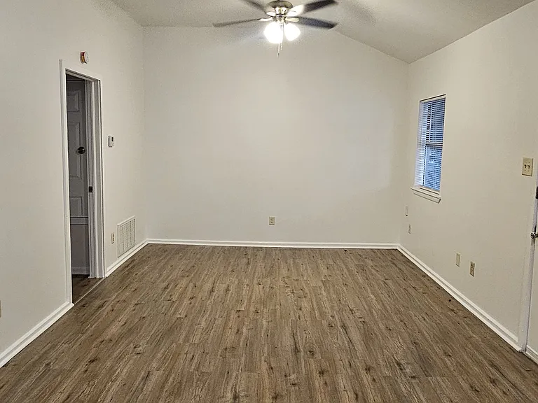 285 Hickory Rd #1 — Photo 5
