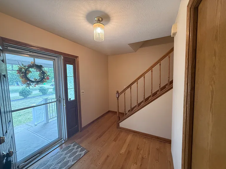 4669 Pinehurst Dr — Photo 3