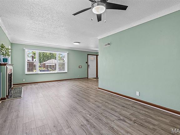 2nd image of 5449 Mardel Ave
