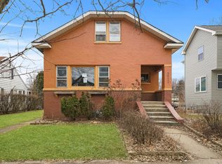 3932 Sunnyside Ave, Brookfield, IL 60513