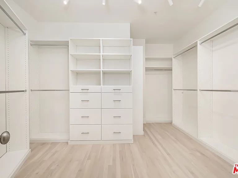 10580 Wilshire Blvd #4NE — Photo 12