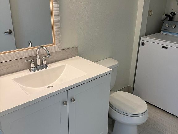 5th image of 7658 Courtyard Run W