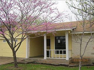 4th image of 907 Garden Path Dr